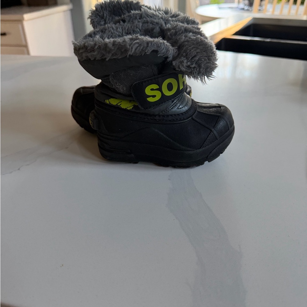 Sorel Kids Black and Gray Boots